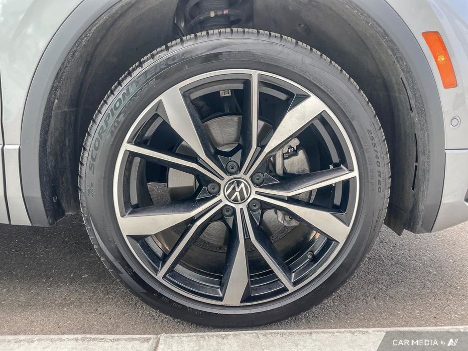 2022 Volkswagen Tiguan Highline R-Line-5