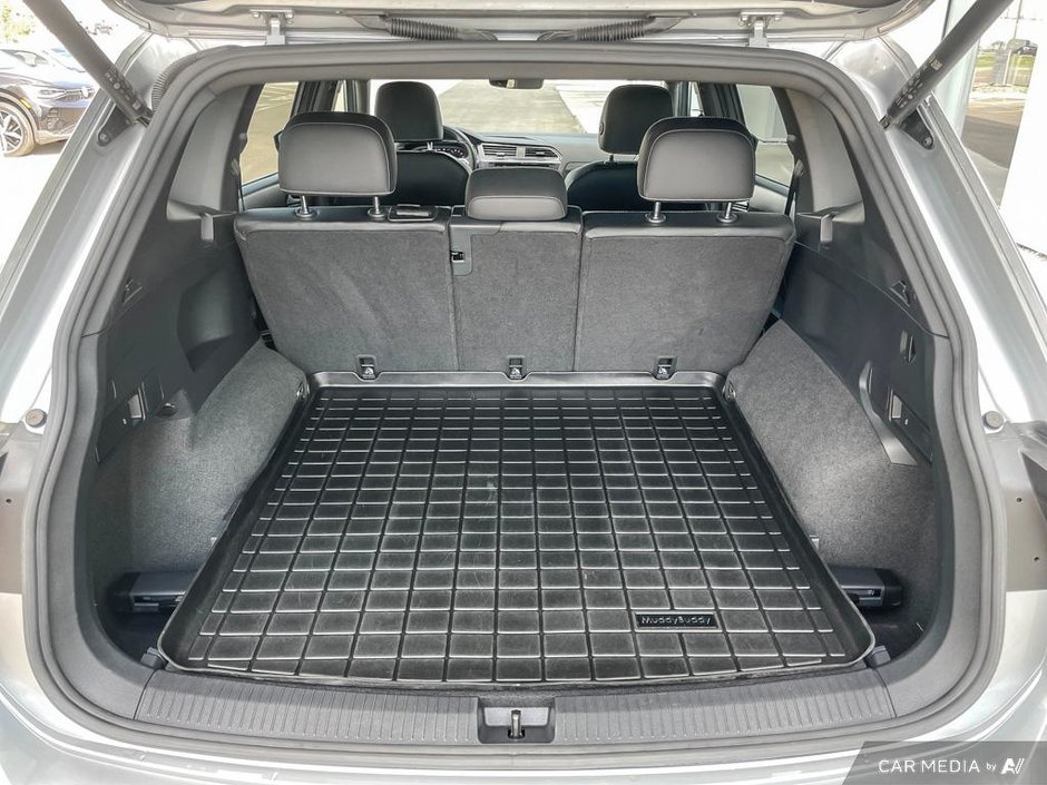 2022 Volkswagen Tiguan Highline R-Line-11