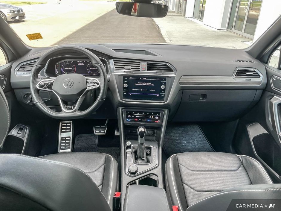 2022 Volkswagen Tiguan Highline R-Line-23