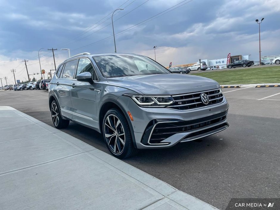2022 Volkswagen Tiguan Highline R-Line-25