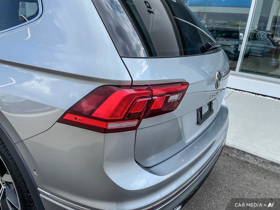 2022 Volkswagen Tiguan Highline R-Line-10