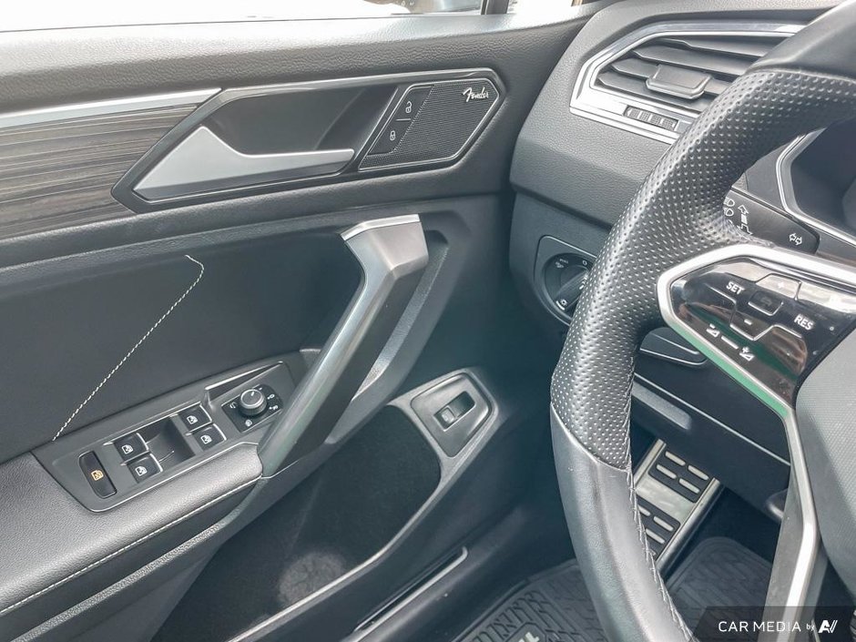 2022 Volkswagen Tiguan Highline R-Line-16