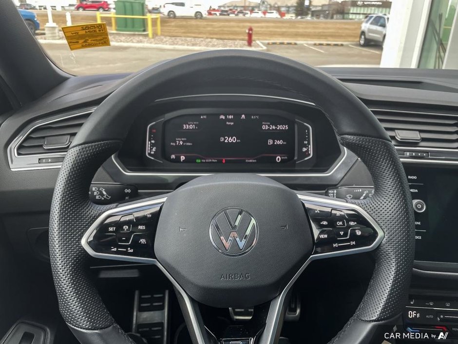 2024 Volkswagen Tiguan Comfortline R-Line Black Edition-13