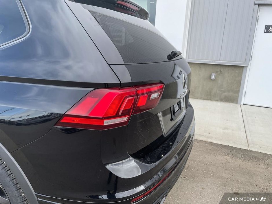 2024 Volkswagen Tiguan Comfortline R-Line Black Edition-10