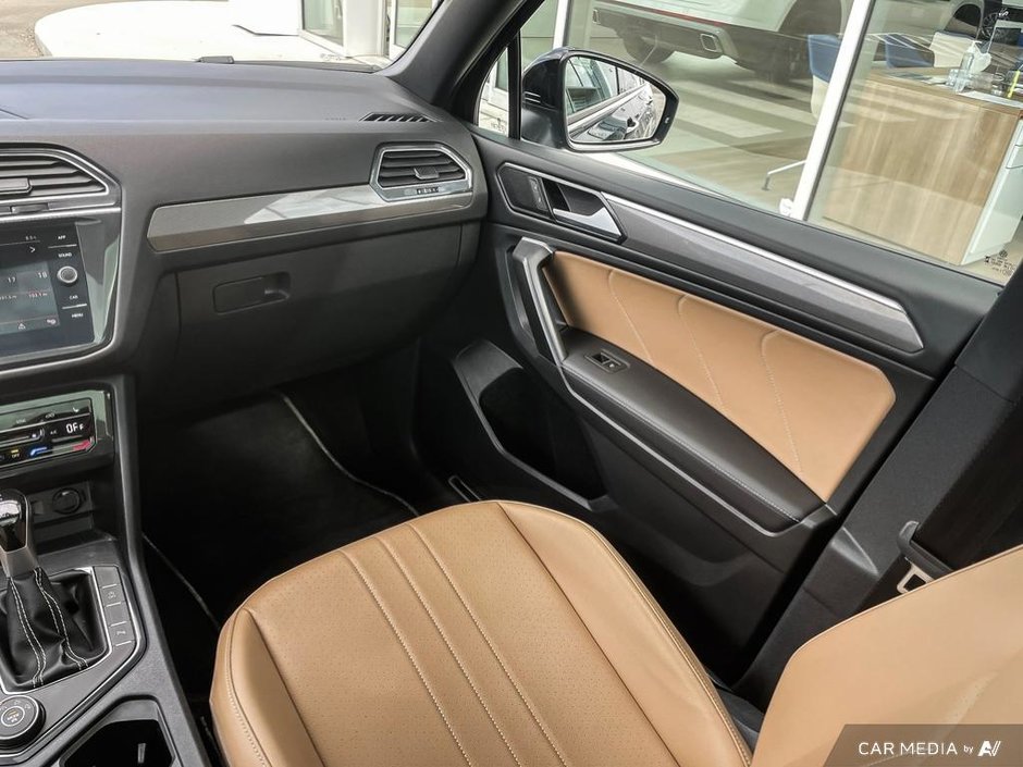 2024 Volkswagen Tiguan Comfortline R-Line Black Edition-24