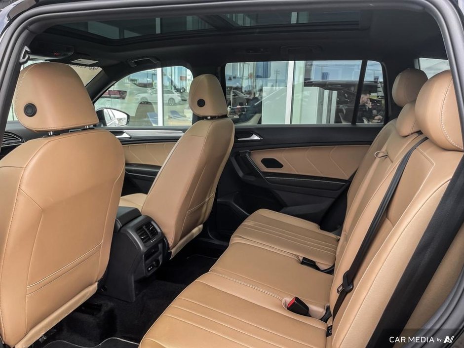 2024 Volkswagen Tiguan Comfortline R-Line Black Edition-22
