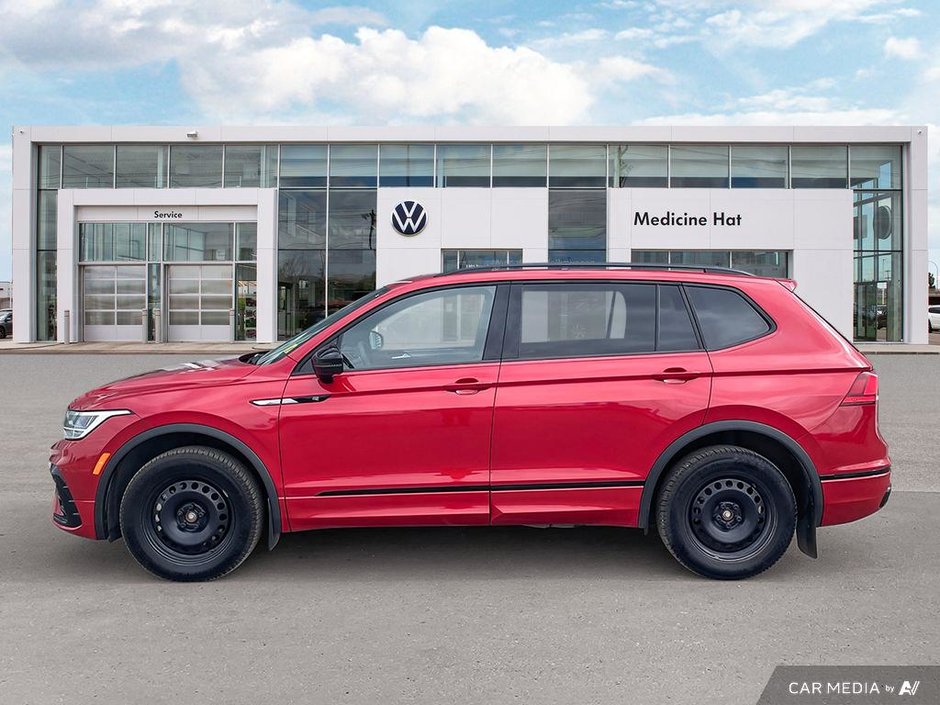 2024 Volkswagen Tiguan Comfortline R-Line Black Edition-2