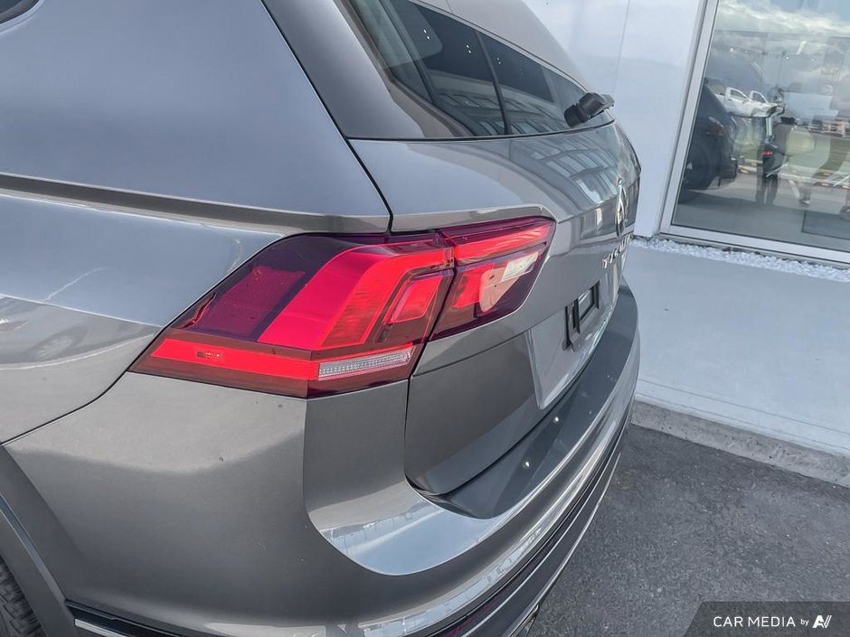 2024 Volkswagen Tiguan Comfortline R-Line Black Edition-9