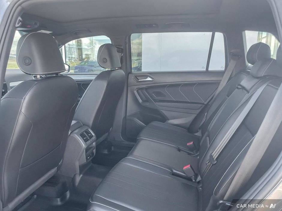 2024 Volkswagen Tiguan Comfortline R-Line Black Edition-21