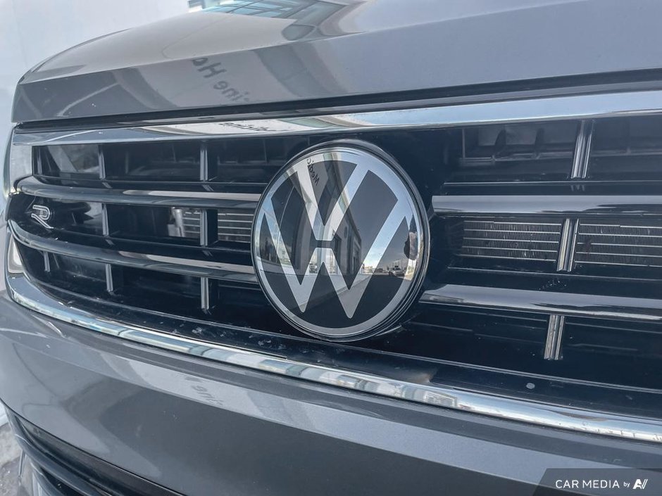 2024 Volkswagen Tiguan Comfortline R-Line Black Edition-8
