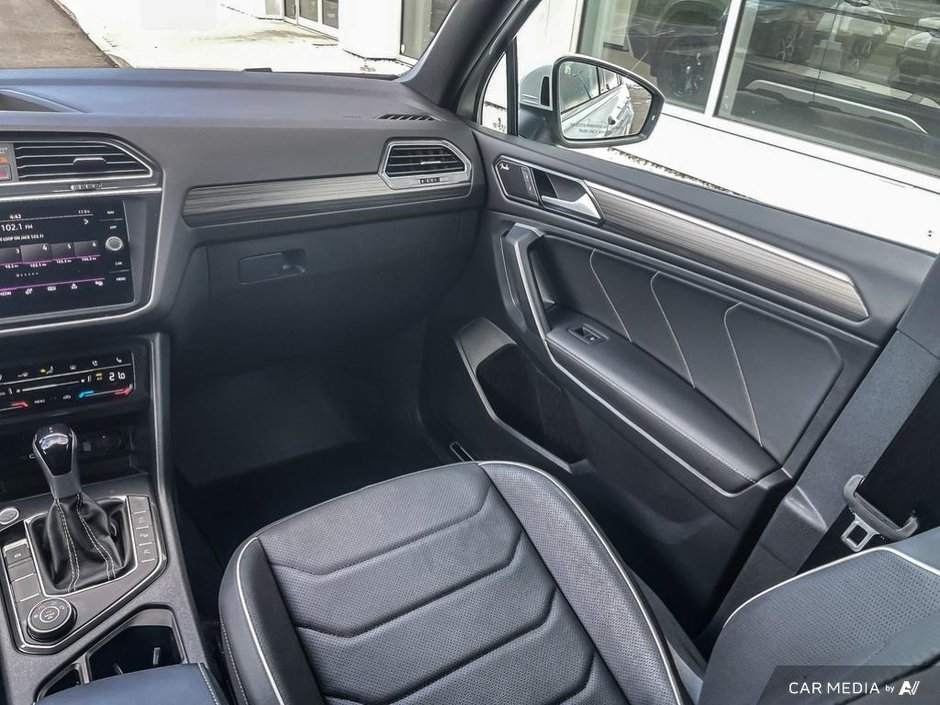 2024 Volkswagen Tiguan Highline R-Line-24