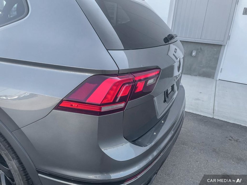 2024 Volkswagen Tiguan Comfortline R-Line Black Edition-10