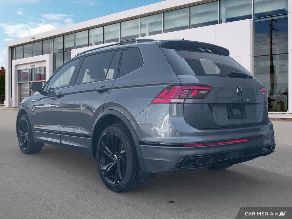 2024 Volkswagen Tiguan Comfortline R-Line Black Edition-3
