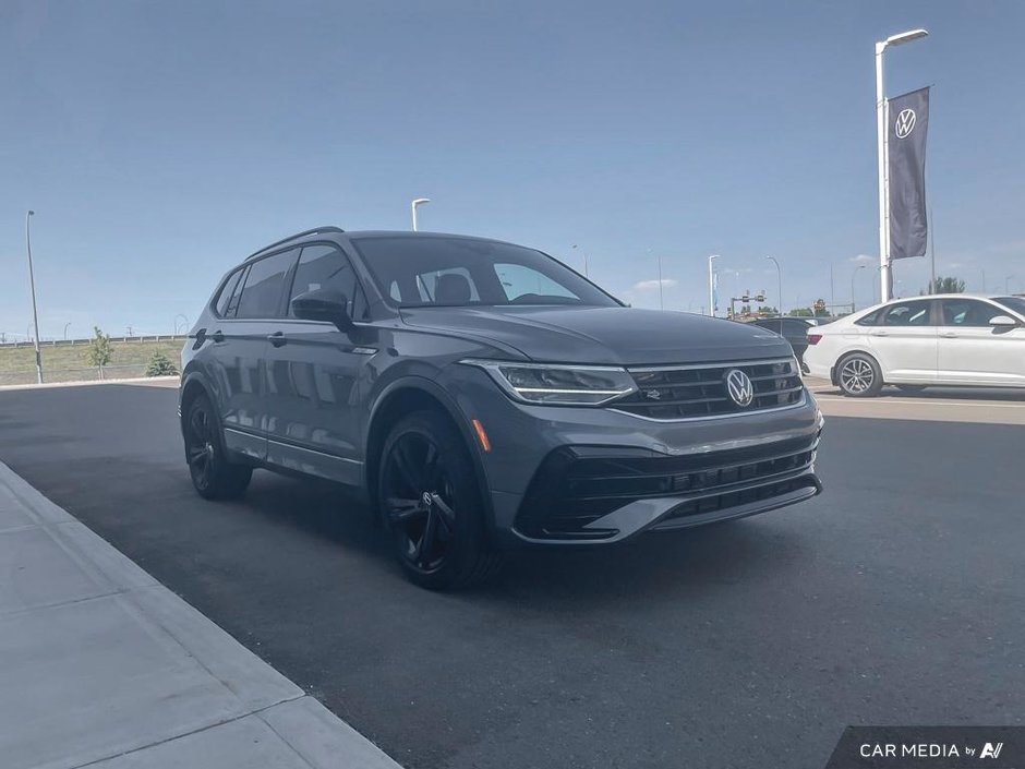 2024 Volkswagen Tiguan Comfortline R-Line Black Edition-25