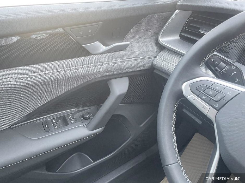 2025 Volkswagen Tiguan Trendline-17