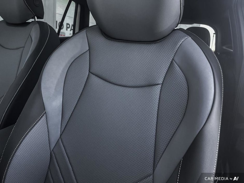 2025 Volkswagen Tiguan Comfortline R-Line Black Edition-19