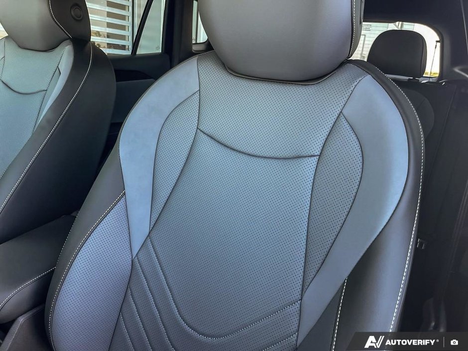 2025 Volkswagen Tiguan Comfortline R-Line Black Edition-19