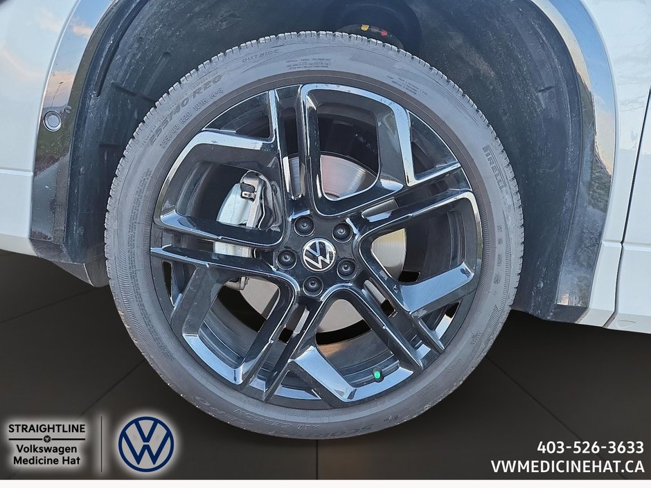 2025 Volkswagen Tiguan Comfortline R-Line Black Edition-11