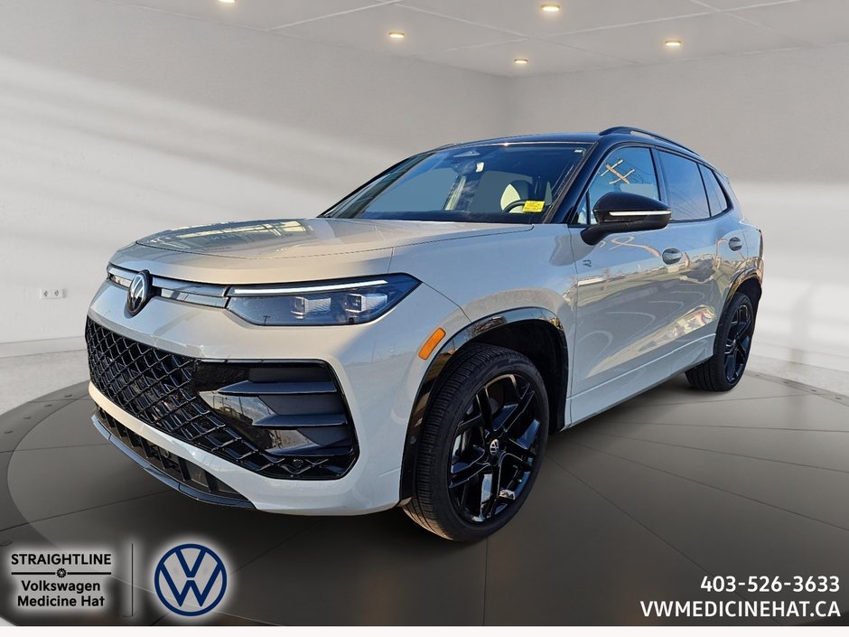 2025 Volkswagen Tiguan Comfortline R-Line Black Edition-1