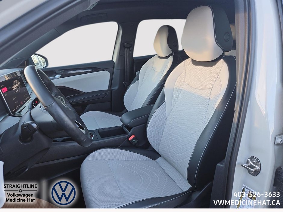 2025 Volkswagen Tiguan Comfortline R-Line Black Edition-13