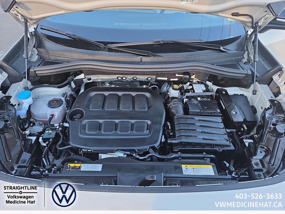 2025 Volkswagen Tiguan Comfortline R-Line Black Edition-12