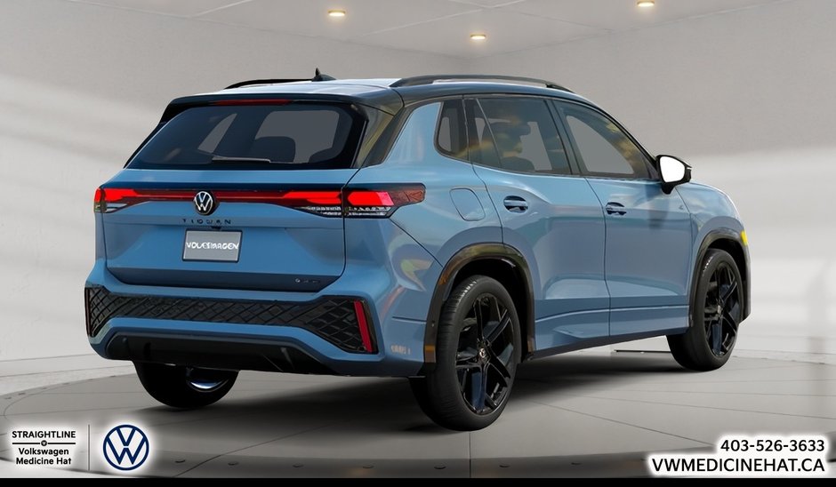 2025 Volkswagen Tiguan Comfortline R-Line Black Edition-2