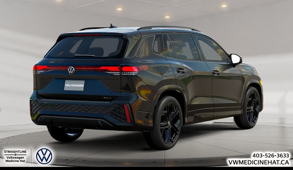 2026 Volkswagen Tiguan Comfortline R-Line Black Edition 4MOTION-2