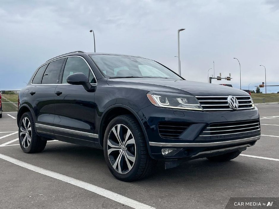 2017 Volkswagen Touareg Wolfsburg Edition-25