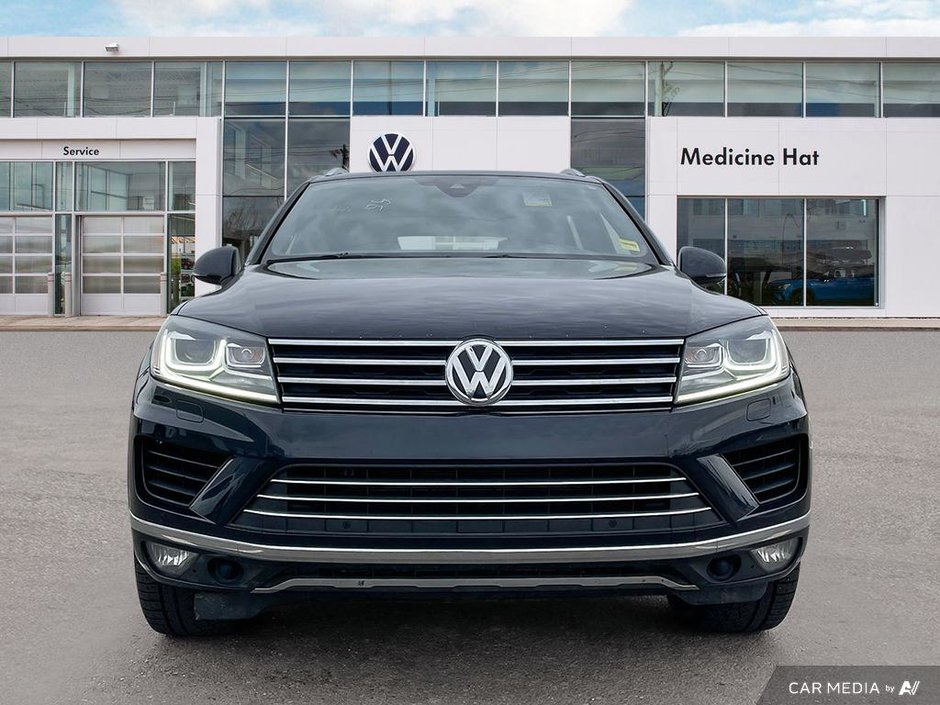 2017 Volkswagen Touareg Wolfsburg Edition-1