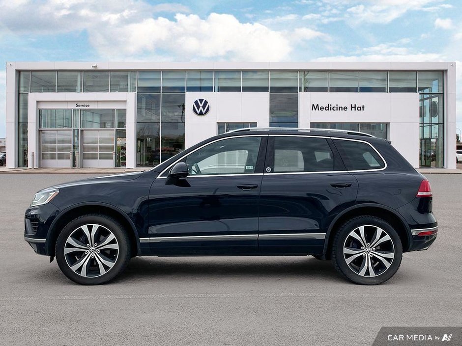 2017 Volkswagen Touareg Wolfsburg Edition-2