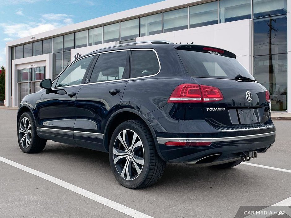 2017 Volkswagen Touareg Wolfsburg Edition-3