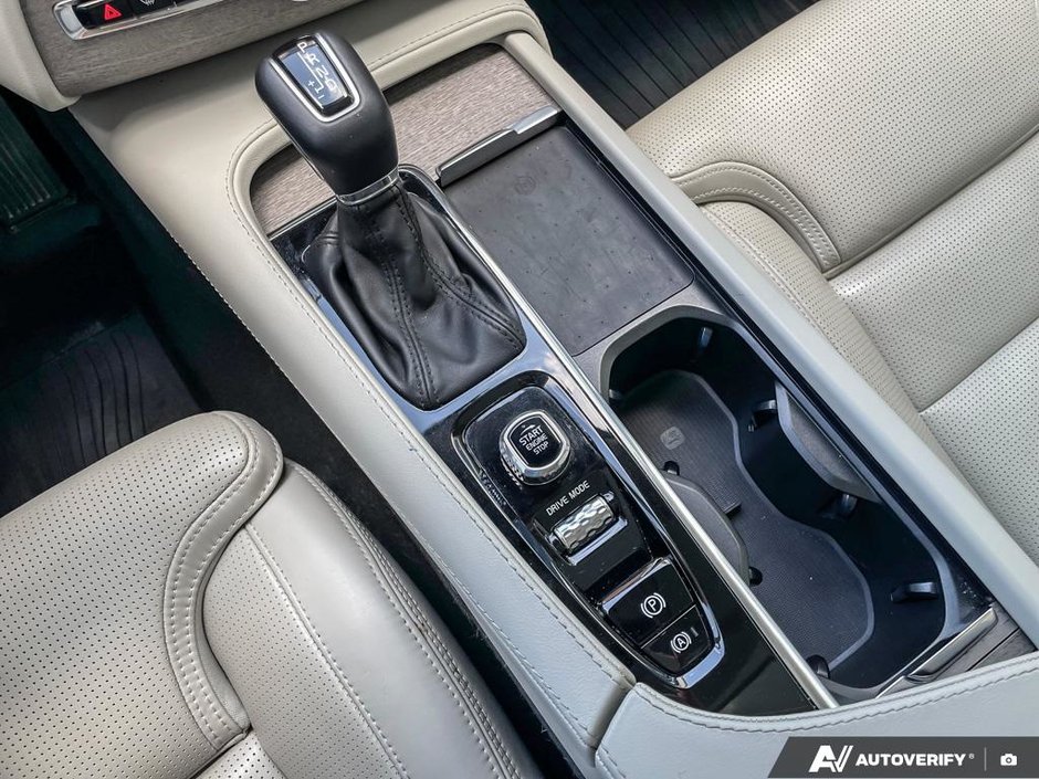 2021 Volvo XC90 Inscription-17