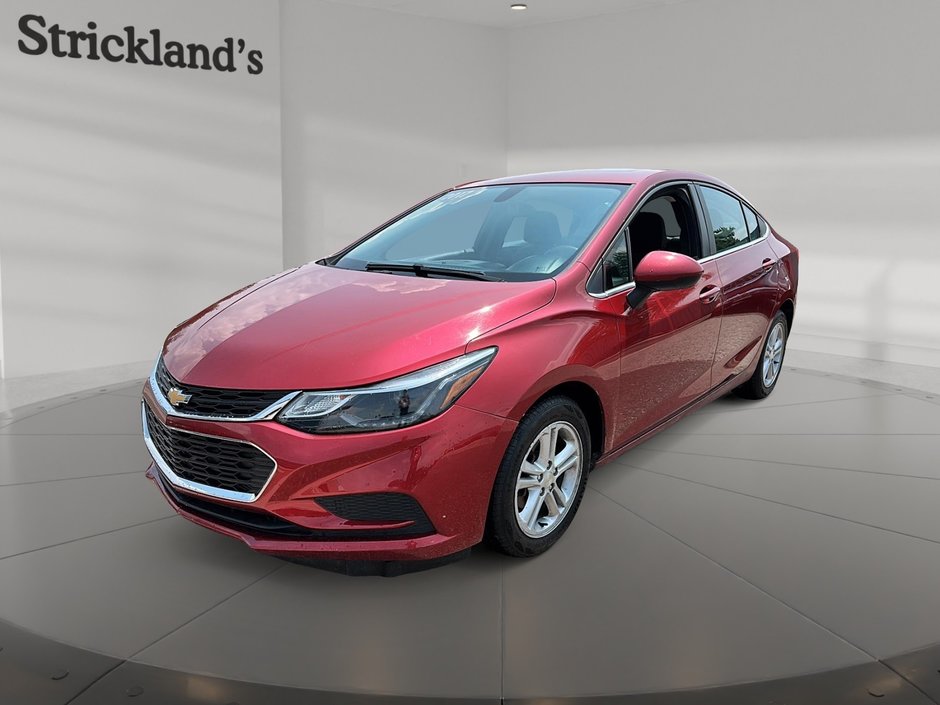2017 Chevrolet Cruze LT - 6AT in Stratford, Ontario