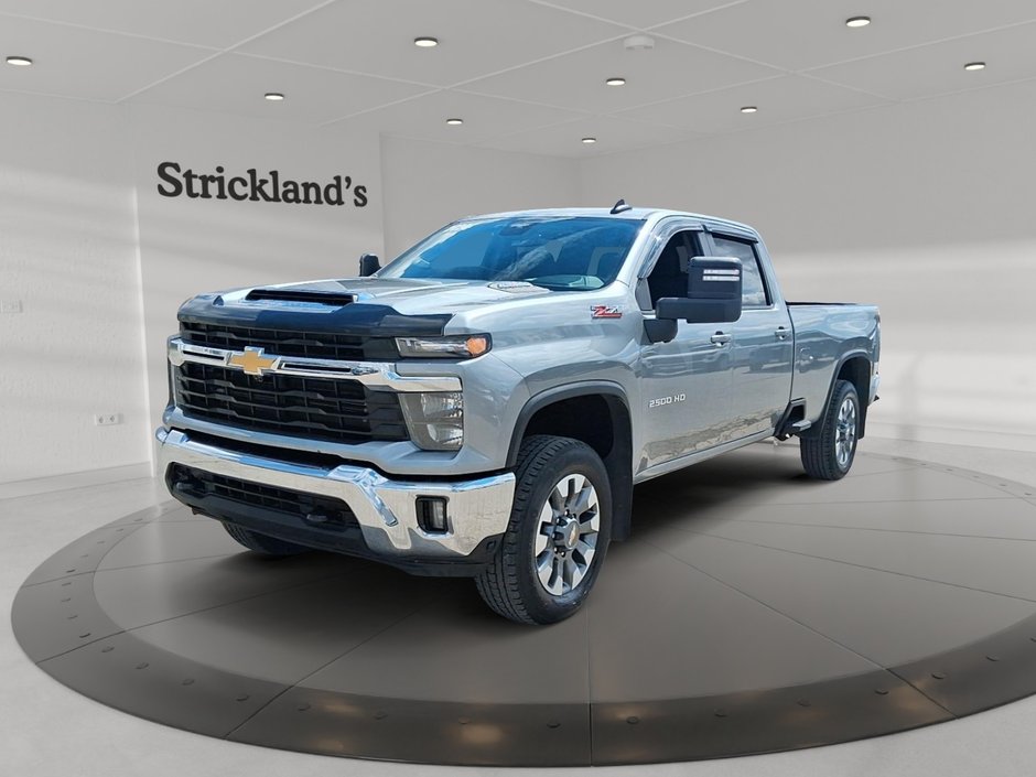 2024 Chevrolet Silverado 2500HD 4WD Crew Cab Long Box LT in Stratford, Ontario