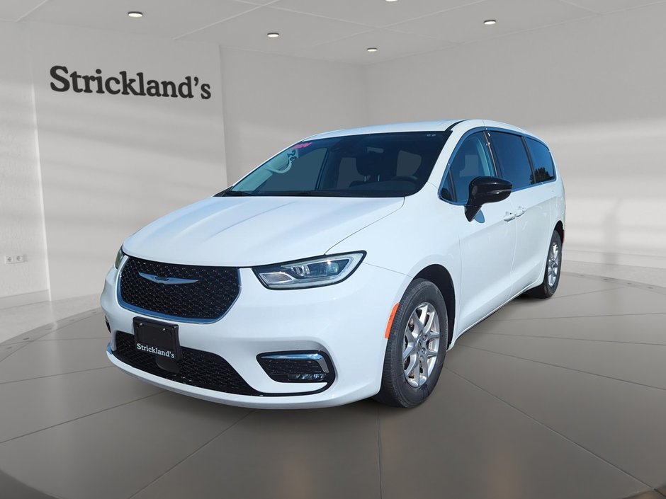 2024 Chrysler Pacifica Touring-L FWD in Stratford, Ontario