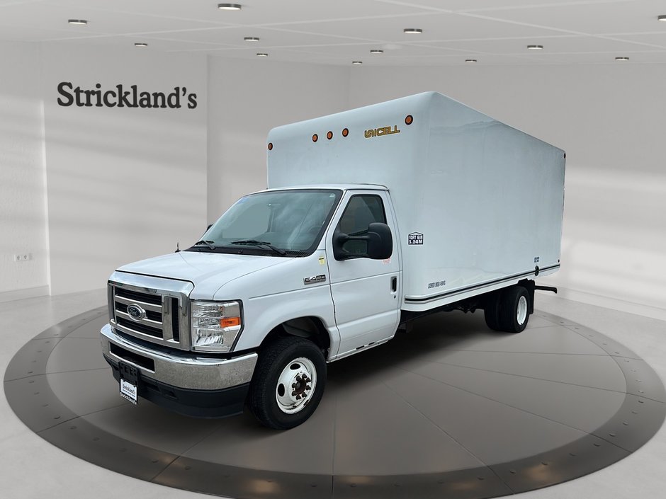 2022 Ford E-Series Cutaway E-450 DRW Super Duty CA 176WB in Stratford, Ontario