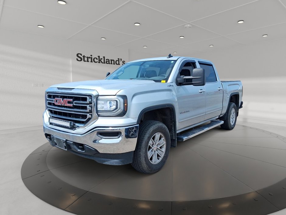 2016 GMC Sierra 1500 Crew 4x4 SLT / Standard Box in Stratford, Ontario