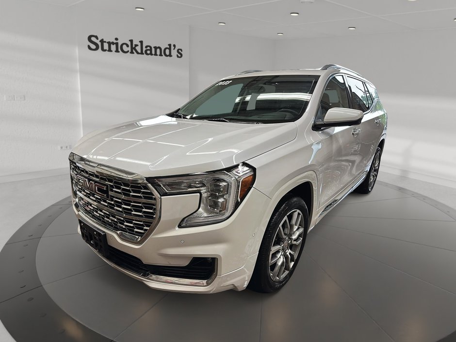2023 GMC Terrain Denali AWD in Stratford, Ontario