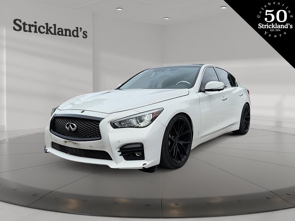 2015  Q50 AWD in Stratford, Ontario