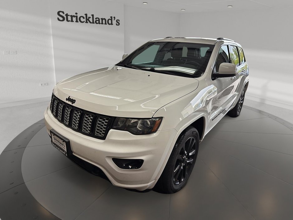 2019 Jeep Grand Cherokee 4X4 Laredo in Stratford, Ontario