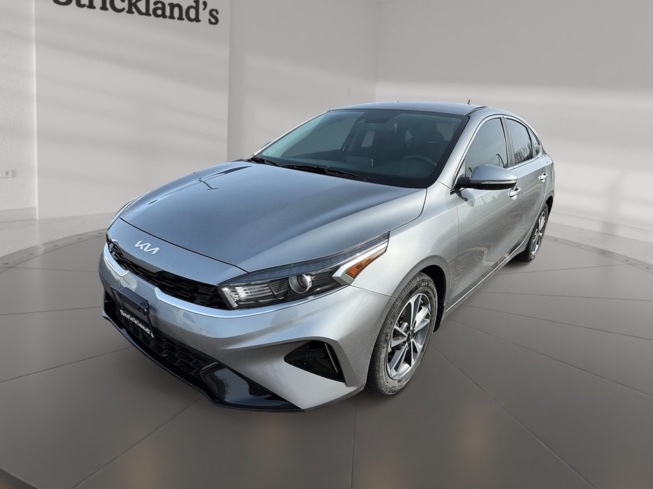 2023 Kia Forte (5) EX IVT in Stratford, Ontario