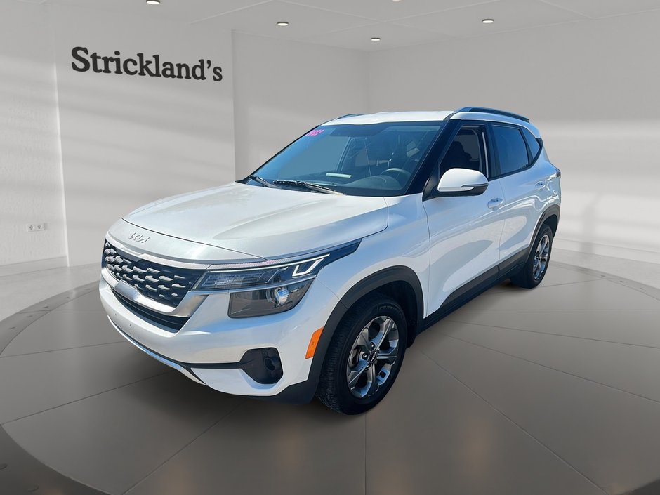 2022 Kia Seltos LX FWD in Stratford, Ontario