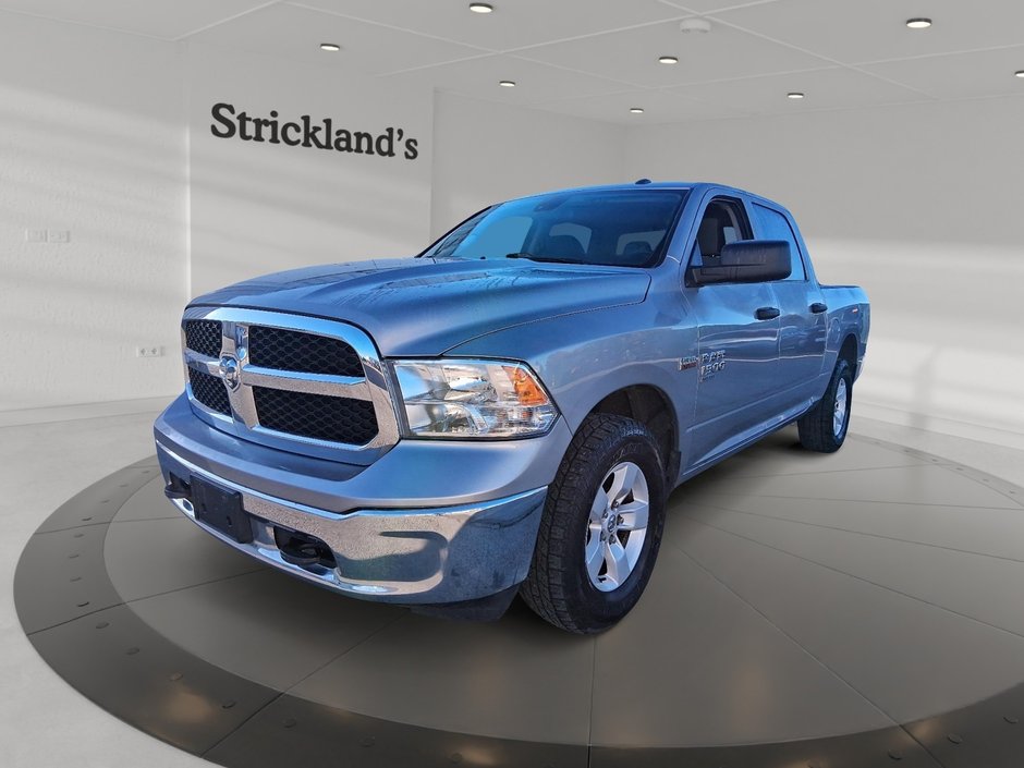 2022 Ram RAM 1500 Classic Crew Cab 4x4 (DS) SLT (140.5 WB 5'7 Box) SWB in Stratford, Ontario