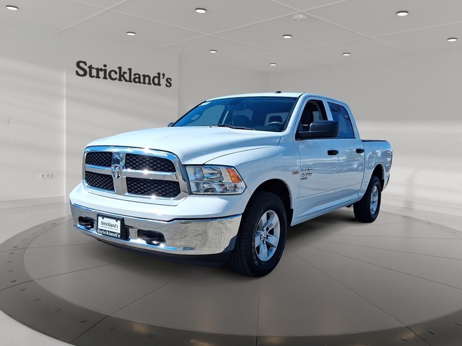 2023 Ram RAM 1500 Classic Crew Cab 4x4 (DS) SLT (140.5 WB 5'7 Box) SWB in Stratford, Ontario