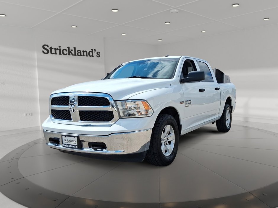 2023 Ram RAM 1500 Classic Crew Cab 4x4 (DS) SLT (140.5 WB 5'7 Box) SWB in Stratford, Ontario
