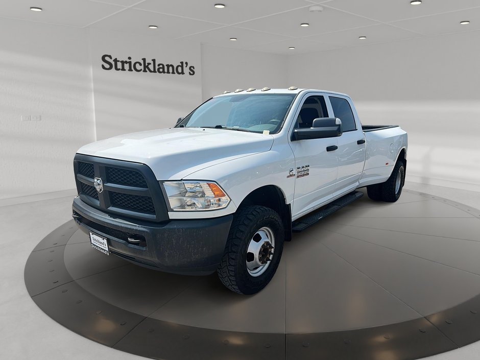 2016 Ram RAM 3500 Crew Cab 4x4 ST - (169 WB - 8 Box) in Stratford, Ontario