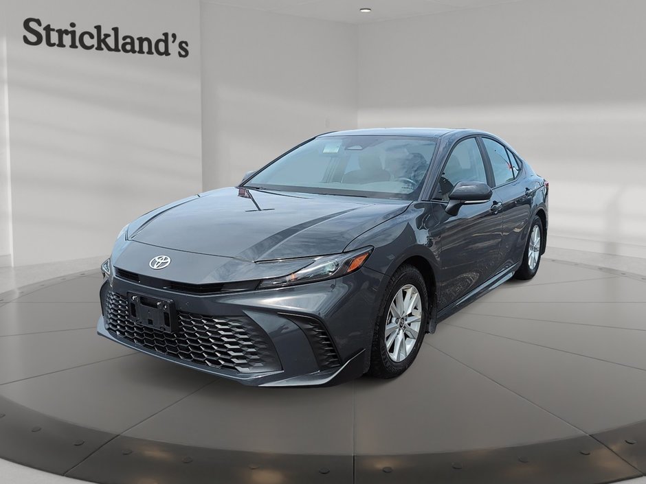 2025 Toyota Camry Hybrid SE FWD in Stratford, Ontario
