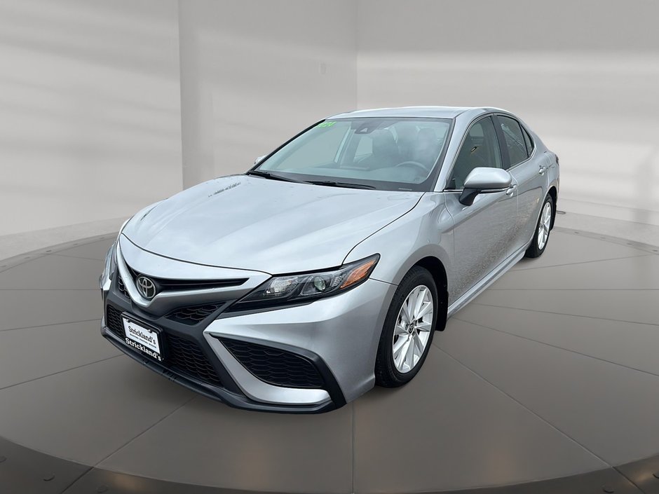 2024 Toyota Camry SE AWD in Stratford, Ontario