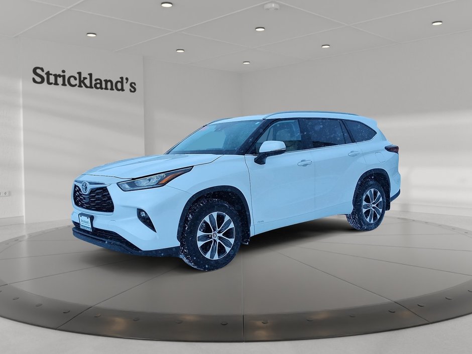 2025 Toyota Highlander Hybrid XLE AWD in Stratford, Ontario