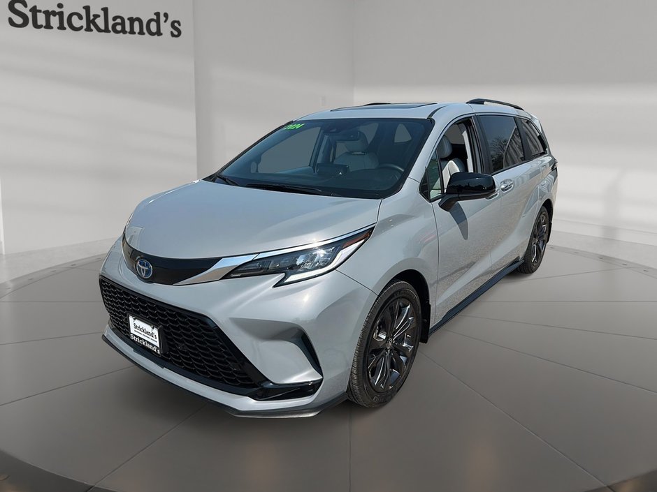 2024 Toyota Sienna Hybrid XSE 7-Pass in Stratford, Ontario
